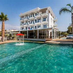 Poda Boutique 4* Ksamil